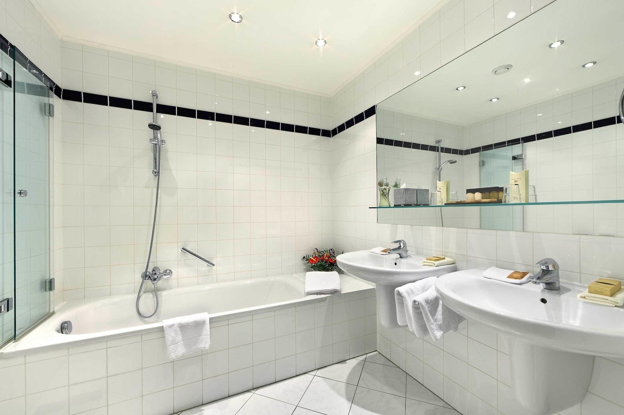 Hotel De France Wien Viena Quarto foto Bathroom