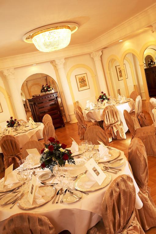 Hotel De France Wien Viena Exterior foto The Long Room