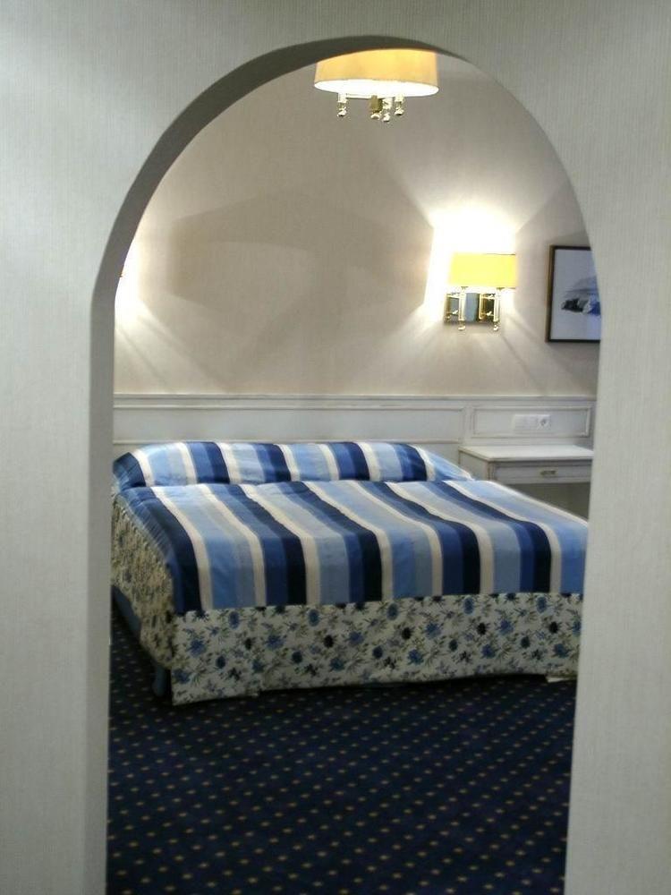 Hotel De France Wien Viena Exterior foto A bed