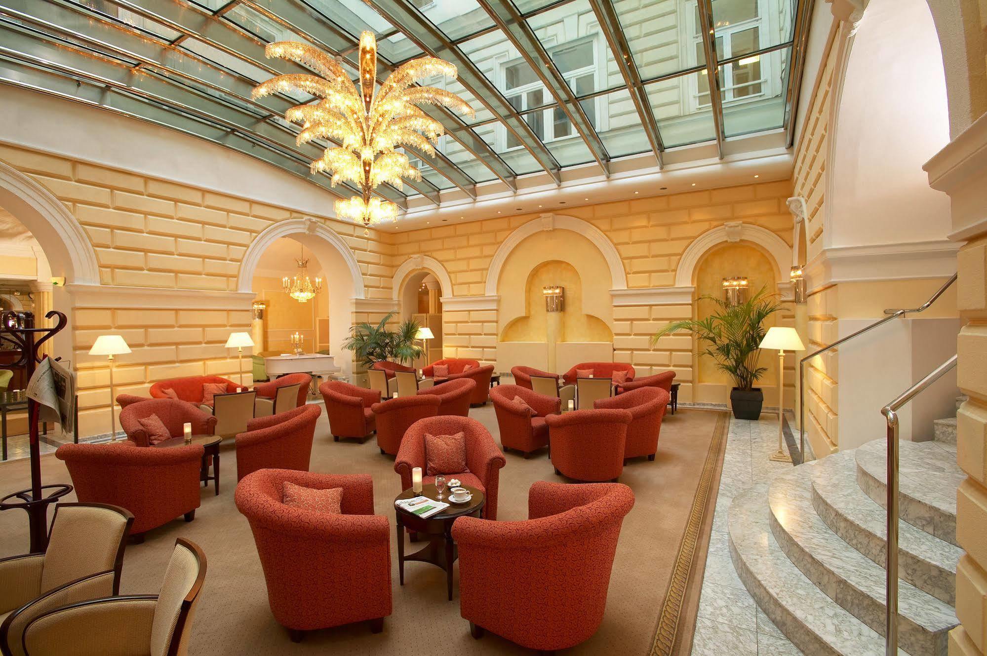 Hotel De France Wien Viena Restaurante foto The lobby