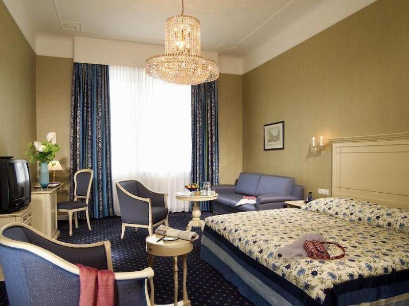 Hotel De France Wien Viena Exterior foto A room at the Hotel de l'Europe
